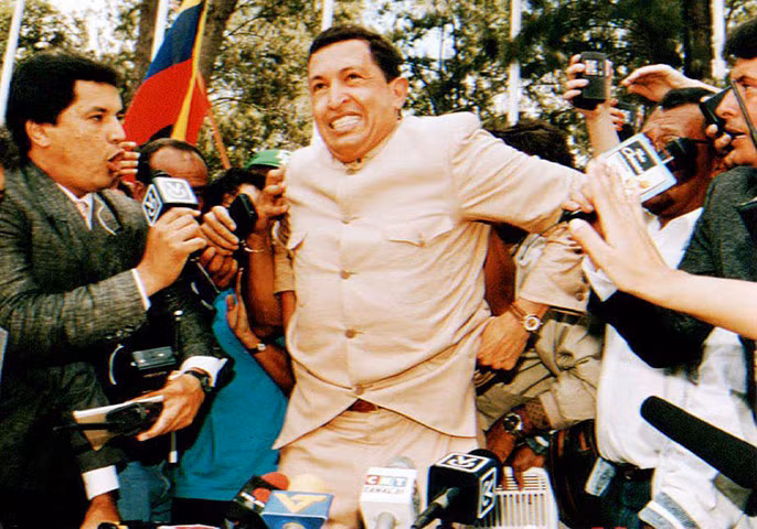 Cuộc đời Tổng thống Hugo Chavez qua ảnh ảnh 2