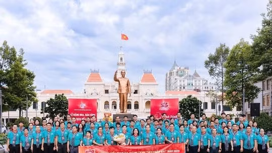 HỌC BÁC MỖI NGÀY: Chỉ thị số 07-CT/TW - Lấy kết quả thực hiện làm thước đo việc học tập và thực hành theo Bác