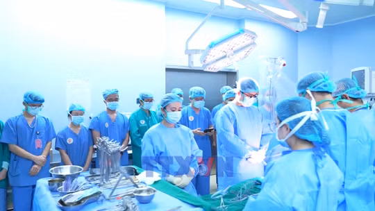 Những nghĩa cử cao đẹp và sự hồi sinh kỳ diệu