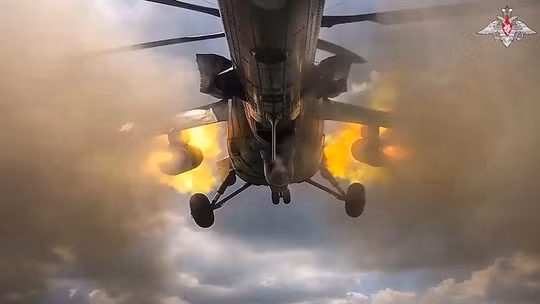 Nga phóng tên lửa S-300 và UAV từ 5 hướng: Phòng không Ukraine đáp trả
