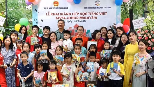 Học Bác mỗi ngày: Tiếng Việt - điểm tựa kết nối kiều bào với quê hương