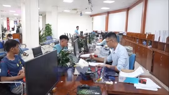 Cải cách hành chính lấy người dân và doanh nghiệp là trung tâm