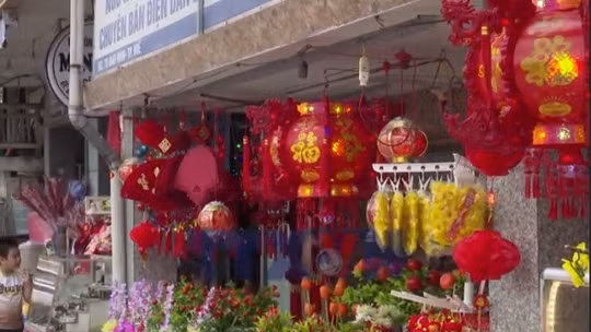 Sắc xuân ngập tràn phố cổ Bao Vinh