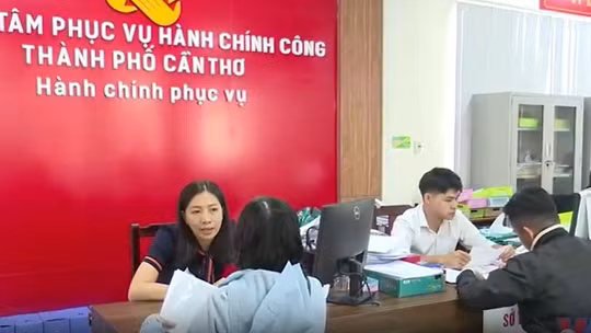 Yêu cầu cắt giảm, đơn giản hóa hơn 2.000 thủ tục hành chính 