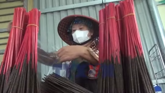 Bảo tồn và phát triển nghề làm hương đen ở Văn Quan, Hưng Yên