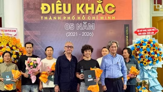 Khai mạc triển lãm và giải thưởng Mỹ thuật 2026 - Điêu khắc Thành phố 5 năm