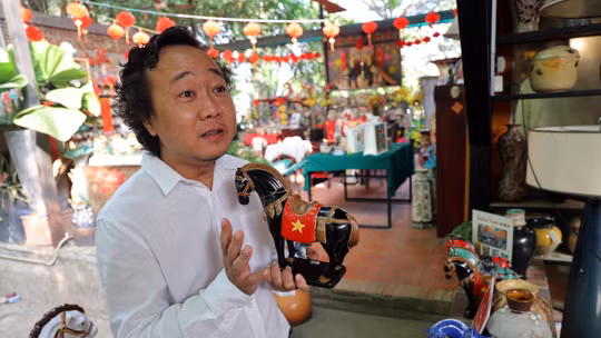 Ngựa gốm Lái Thiêu “lên ngôi” mùa Tết Bính Ngọ.