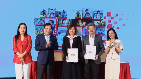 Ra mắt Quỹ từ thiện 'Chạm yêu thương': Hỗ trợ hơn 10 nghìn người trong năm 2025