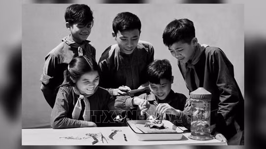 Thông điệp lịch sử: Giáo dục và đào tạo - động lực then chốt để phát triển đất nước