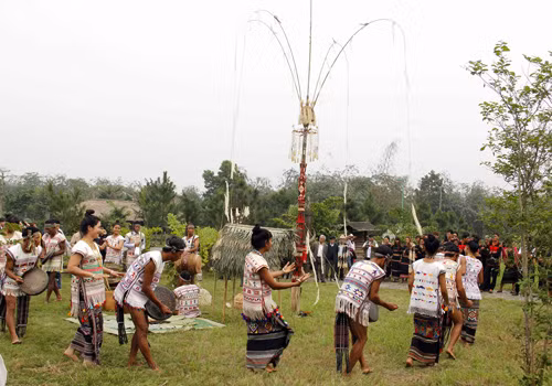 Lễ hội cúng thần lúa của đồng bào Mạ ảnh 8