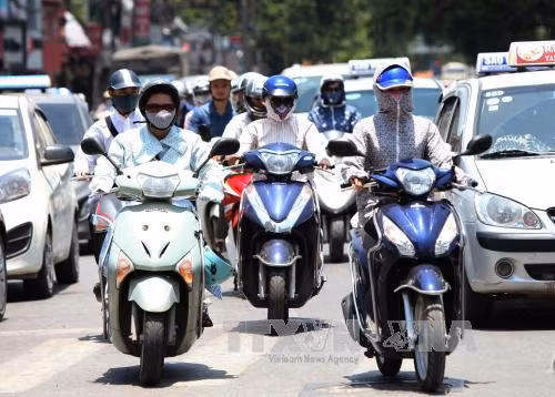 10 ngày tới Trung Bộ vẫn nắng nóng gay gắt ảnh 1