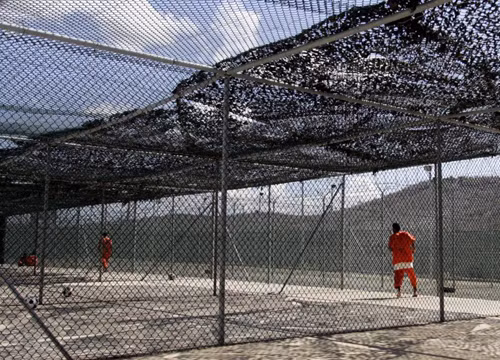 Bên trong hàng rào nhà tù Guantanamo ảnh 3