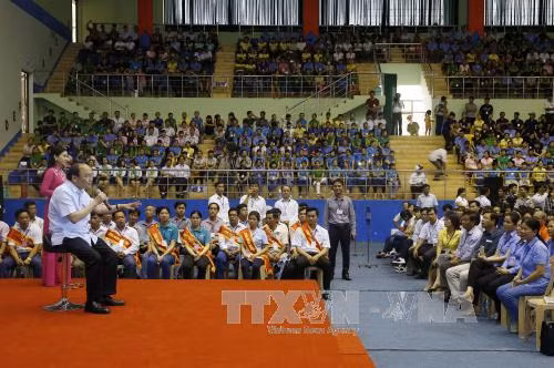 Thủ tướng đối thoại với công nhân khu vực phía Nam ảnh 1