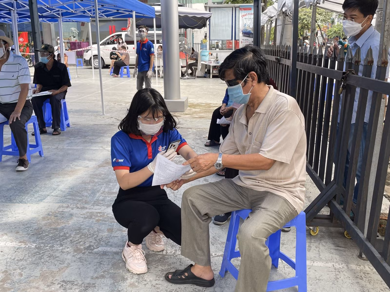 Chú thích ảnh