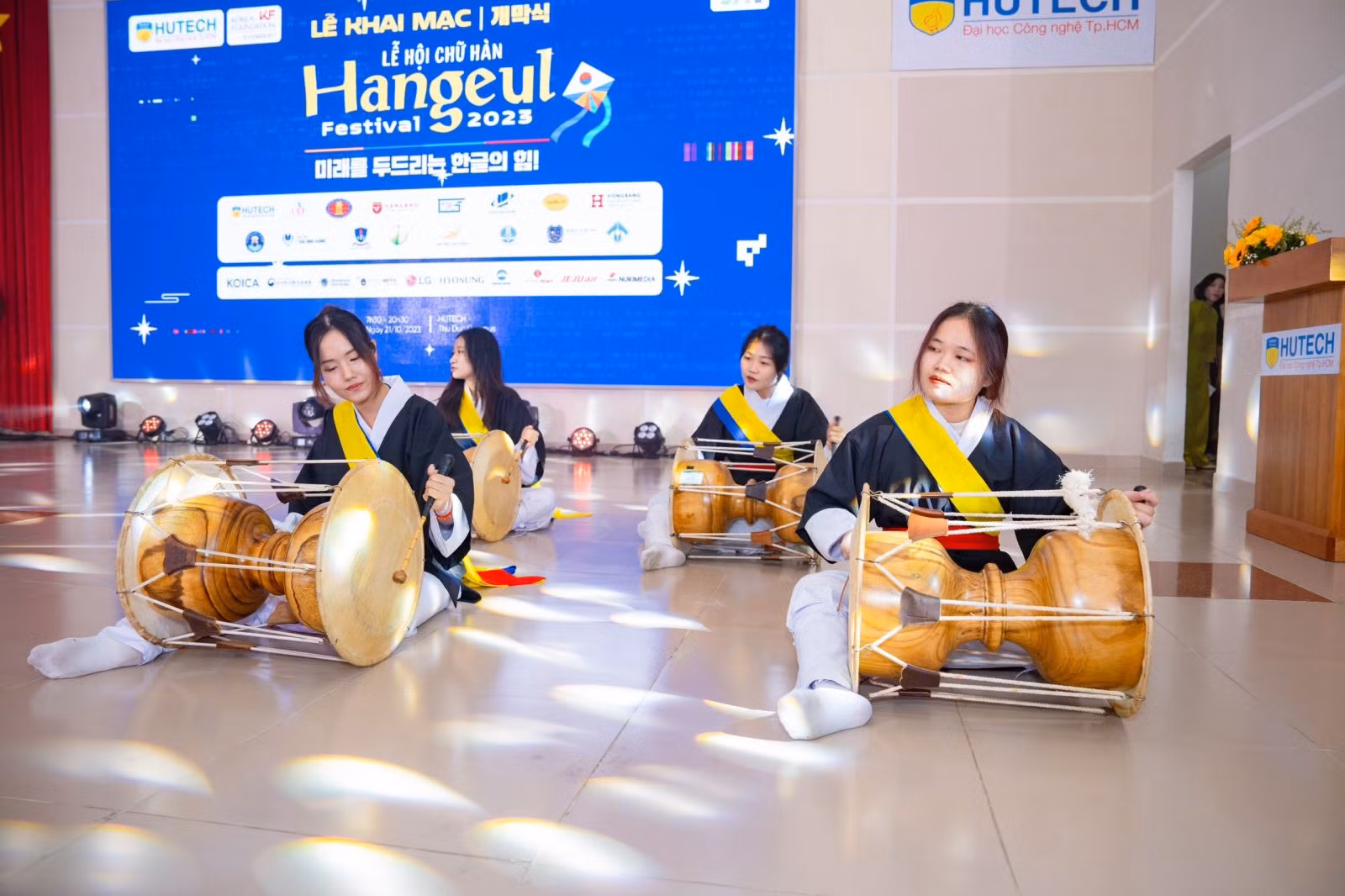 Chú thích ảnh