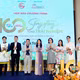 Đại diện Sở du lịch thành phố Hồ Chí Minh, các đại sứ du lịch tại họp báo giới thiệu Chương trình “Thành phố Hồ Chí Minh – 100 điều thú vị”. Ảnh: An Hiếu