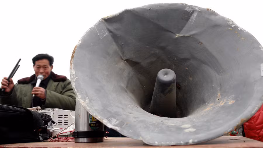 Mỹ sơ tán nhân viên ngoại giao mắc bệnh vì nghe âm thanh 'lạ' ở Trung Quốc ảnh 1