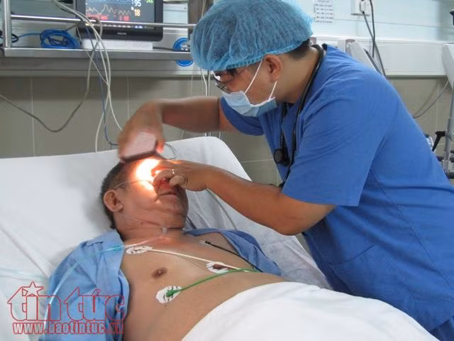 Cứu sống kịp thời bệnh nhân bị cục máu đông gây tắc phổi nghiêm trọng ảnh 1