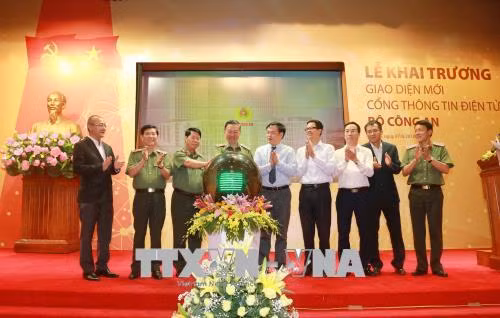 Khai trương giao diện mới Cổng thông tin điện tử Bộ Công an ảnh 1