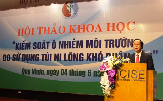 20 năm mới tiêu huỷ được nhưng hàng trăm tấn nilon thải ra môi trường mỗi ngày ảnh 1