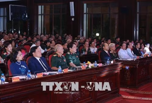 Giao lưu 'Mãi mãi xứng danh Bộ đội Cụ Hồ' ảnh 1