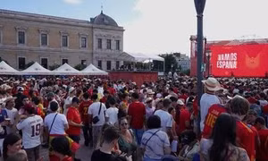'La Roja' viết tiếp giấc mơ World Cup