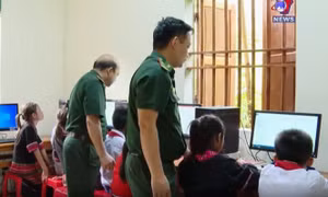Giúp trẻ vùng biên tiếp cận chuyển đổi số