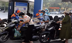 Ý kiến xung quanh việc thành lập sàn giao dịch xăng dầu