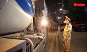 Hà Nội xử phạt nghiêm xe tải, xe bồn che biển số, độ đèn siêu sáng