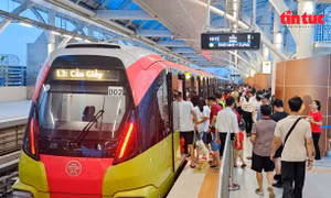 Hà Nội Metro lập kỷ lục: Gần 200.000 lượt khách trong cao điểm hợp luyện A80
