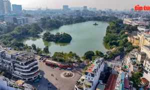 Làm rõ thông tin xây công viên ven hồ Gươm và dỡ bỏ Tòa nhà 'Hàm cá mập'