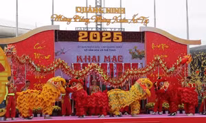 Không gian Tết xưa bên bờ di sản