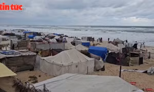 Mùa đông khắc nghiệt đe dọa sức khỏe người dân Dải Gaza