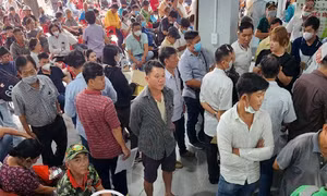 Giấy phép lái xe môtô bằng giấy vẫn được sử dụng theo quy định