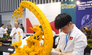 Các thí sinh hào hứng tham gia Cuộc thi đầu bếp bánh tài năng quốc tế Việt Nam