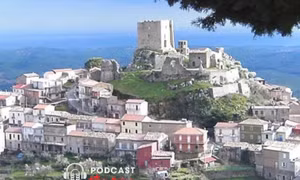 Kỳ lạ ngôi làng ở Italy ban sắc lệnh cấm người dân ốm nặng