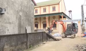 Xóm đạo hiến hàng nghìn mét đất để mở đường 