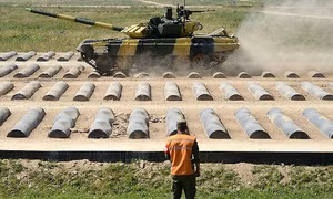 “Đã mắt” với cuộc đua xe tăng Tank Biathlon 2016
