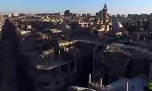 Thành phố Homs đổ nát như ngày tận thế