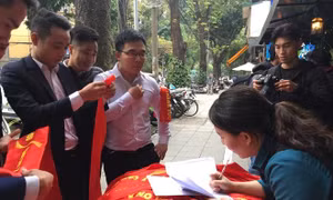 Người hâm mộ dâng trào cảm xúc trước trận chung kết lịch sử U23 