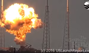 UFO tiêu diệt tên lửa Falcon 9 của Mỹ?