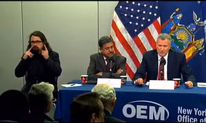 Nghi án thông dịch viên Ebola rởm của New York