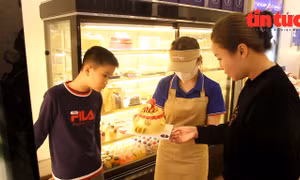 Bánh tài lộc hút khách ngày vía Thần Tài
