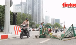 Hà Nội: Cầu vượt thép Mai Dịch chưa được thông xe, các phương tiện đã lũ lượt lên cầu