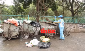 Những người thầm lặng làm cho Tết đẹp hơn