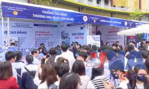 Chủ động giảm áp lực lớp 10 công lập 