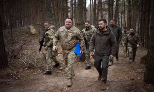Video Tổng thống Ukraine thị sát vùng biên giáp tỉnh Kursk 