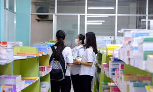 Nỗ lực vượt khó đảm bảo cung ứng sách giáo khoa