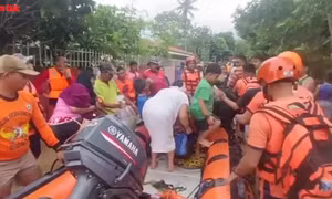 Bão Trami đổ bộ, gây ngập lụt diện rộng ở miền Bắc Philippines