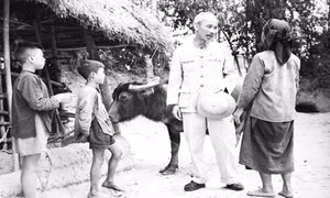 Học Bác mỗi ngày: Đảng ta đặc biệt quan tâm chăm lo đời sống nhân dân